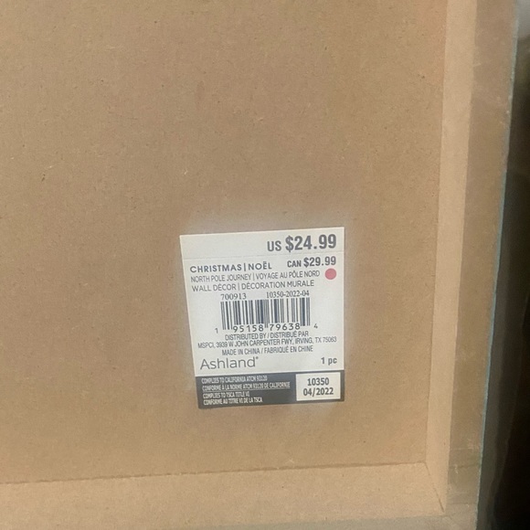 NWT….Ashland picture that says…Hello Winter - Picture 3 of 5